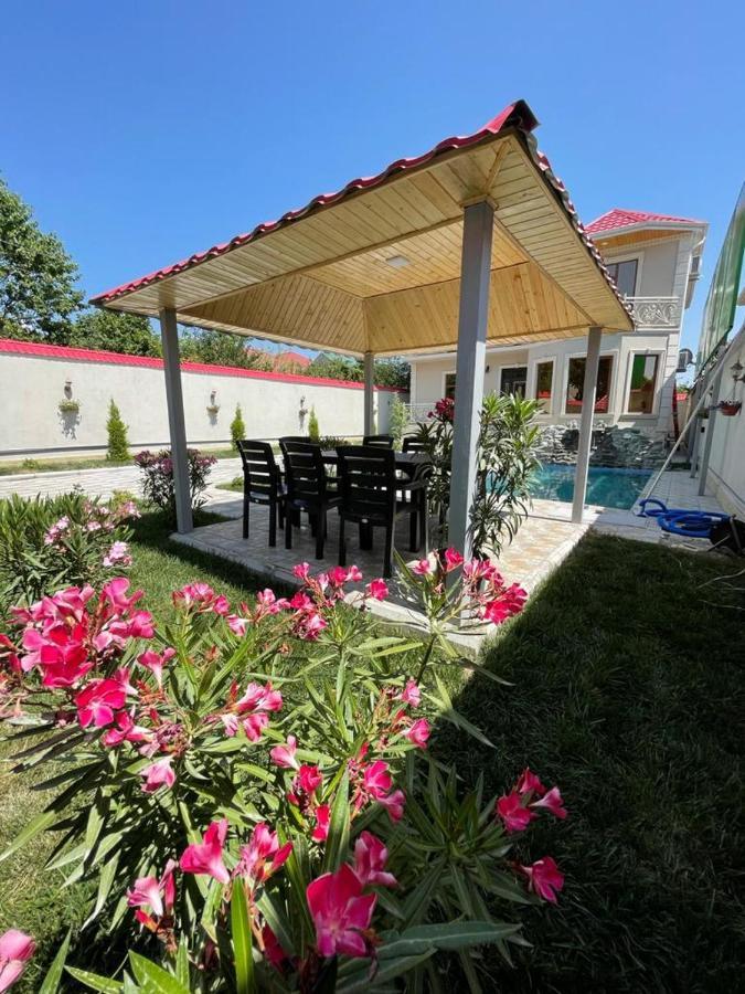 Willa Friend'S House Qəbələ Zewnętrze zdjęcie