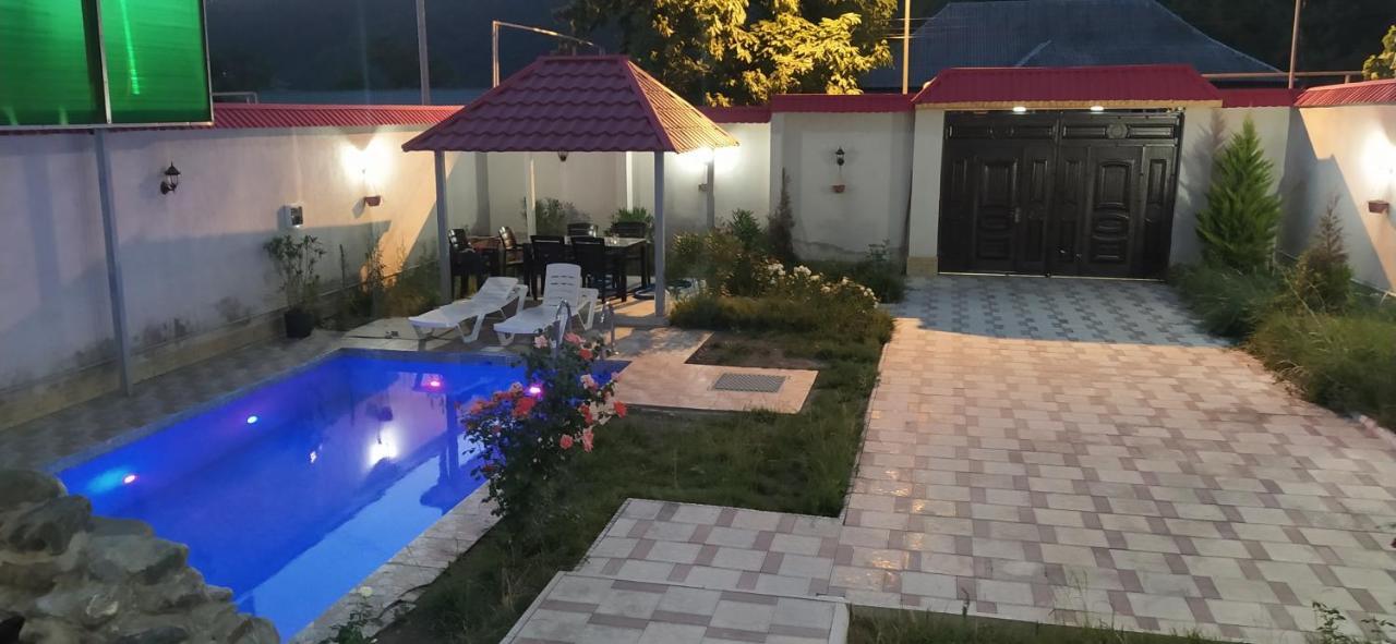 Willa Friend'S House Qəbələ Zewnętrze zdjęcie