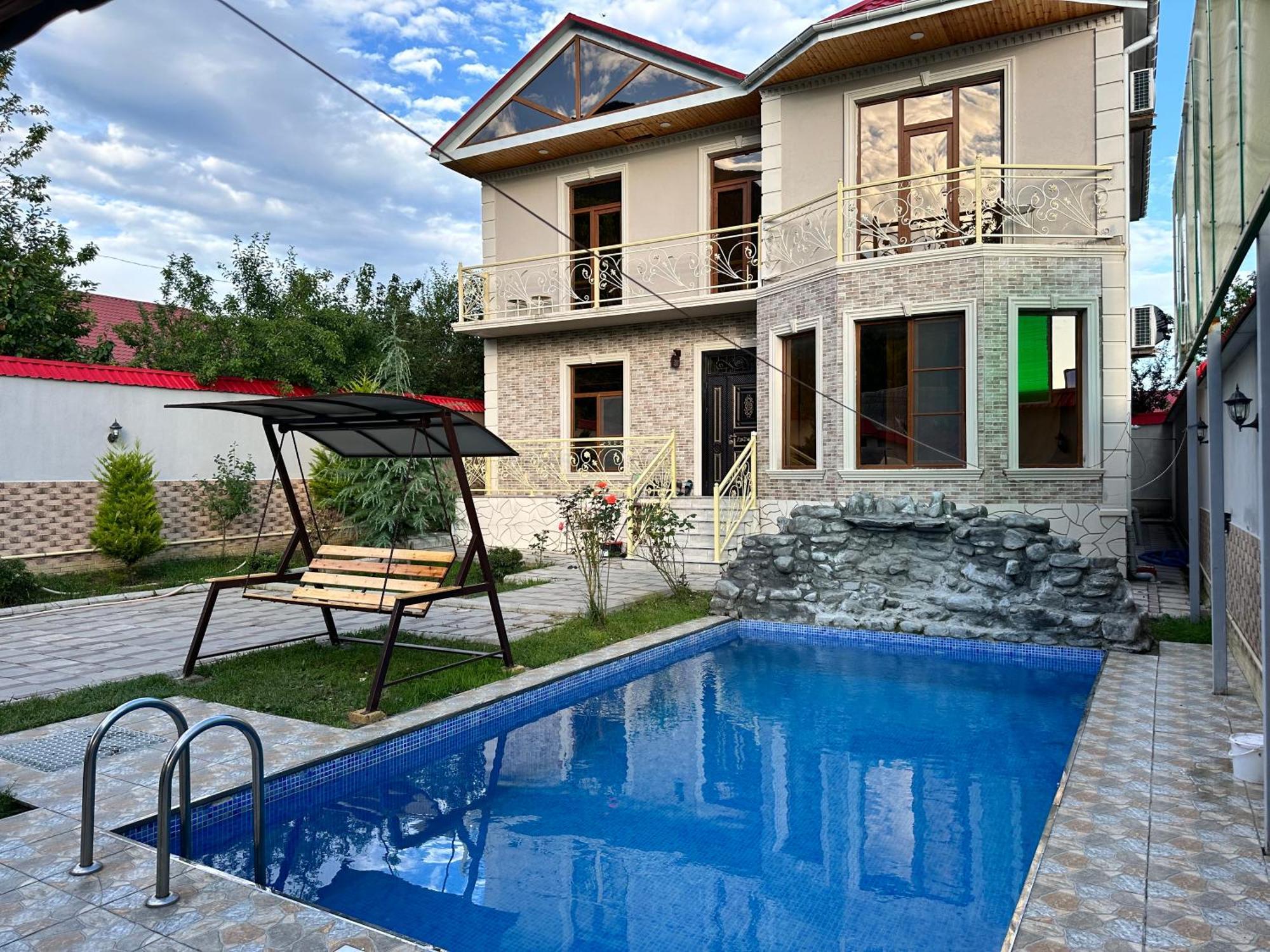 Willa Friend'S House Qəbələ Zewnętrze zdjęcie